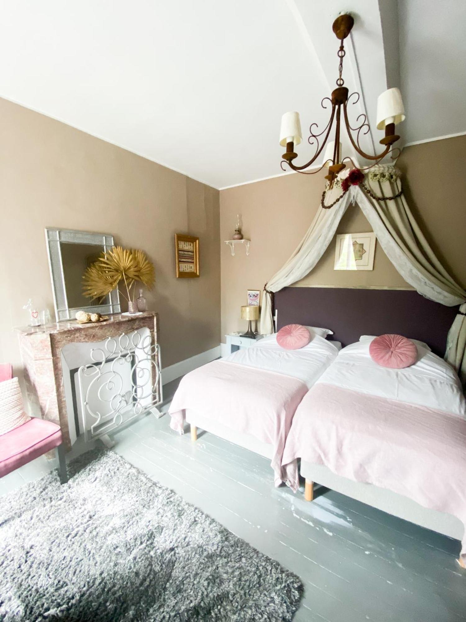 Chambres D'Hotes La Villa Alienor Les Andelys Kültér fotó