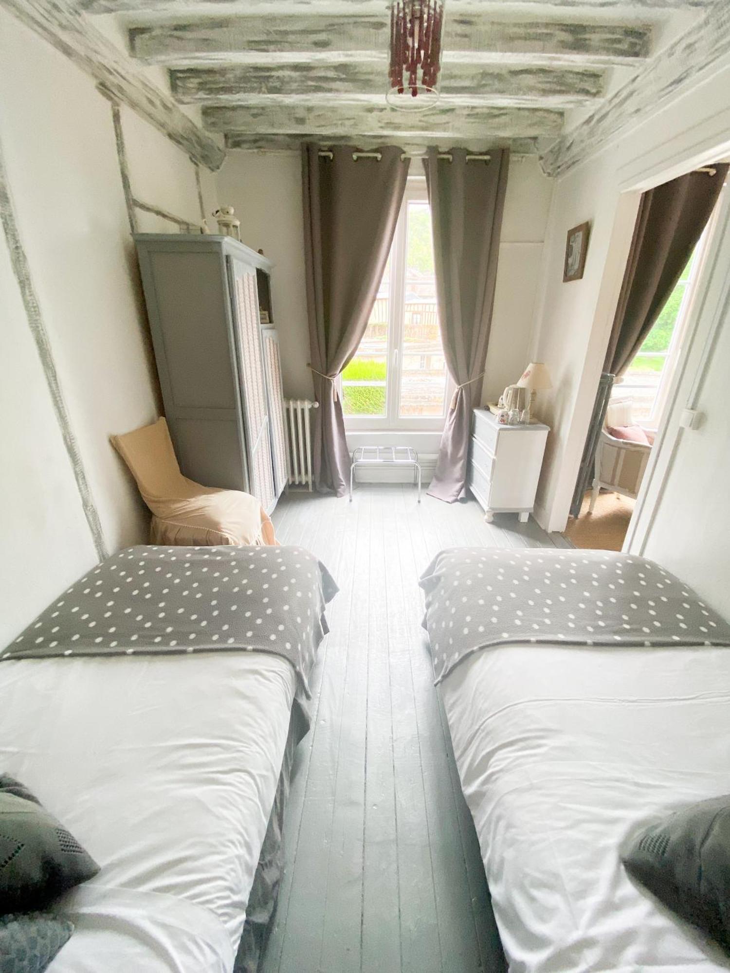 Chambres D'Hotes La Villa Alienor Les Andelys Kültér fotó