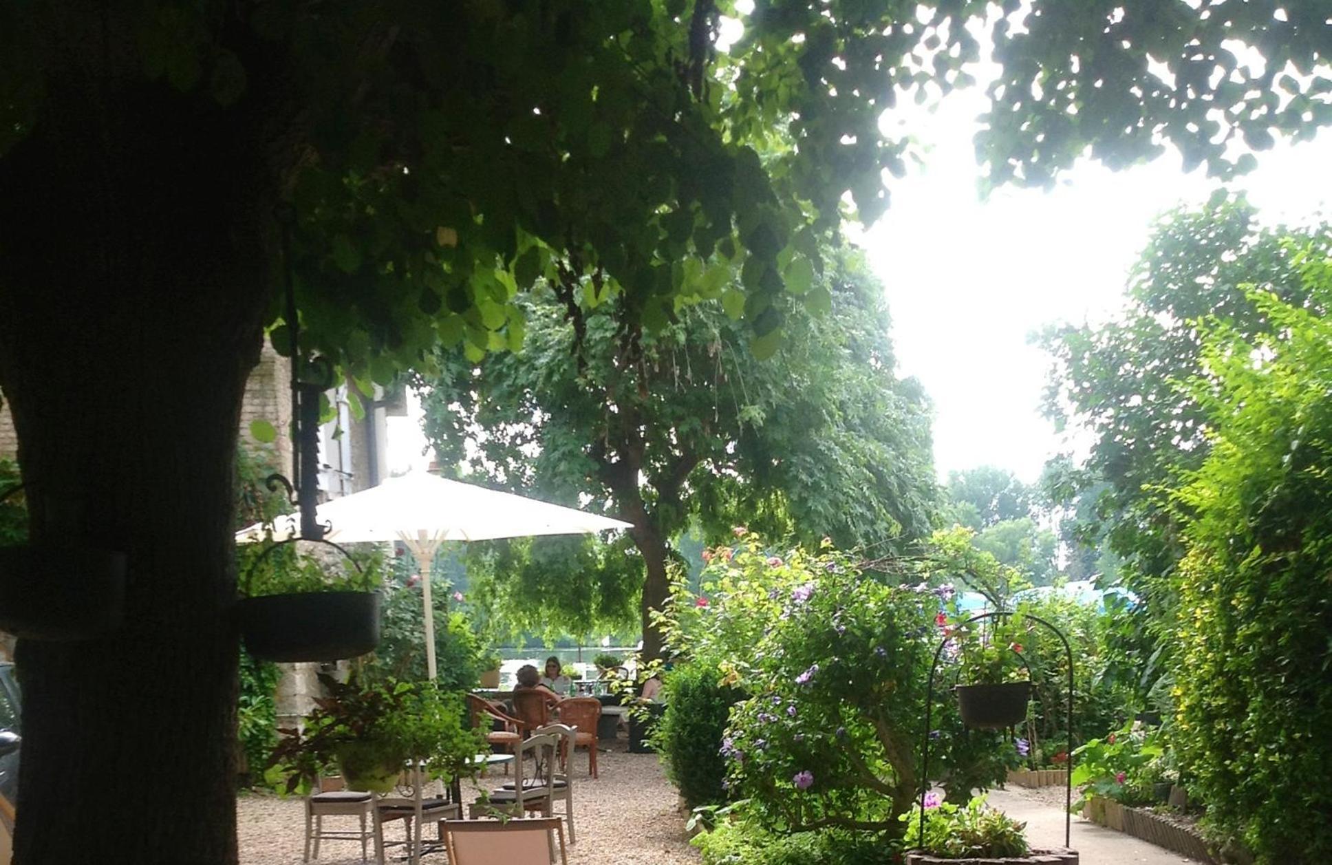 Chambres D'Hotes La Villa Alienor Les Andelys Kültér fotó